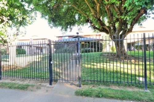 2017 Benita Dr, Rancho Cordova CA  95670-2503 exterior