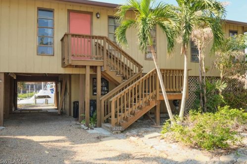 18212 Deep Passage Ln, Fort Myers Beach, FL 33931-2311