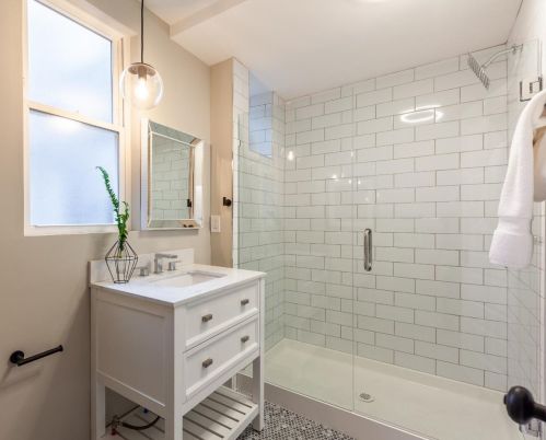 1247 Chapel St, Cincinnati OH 45206-1204 exterior