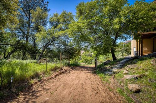 951 Crystal Oak Pl, Newcastle CA  95658-9405 exterior