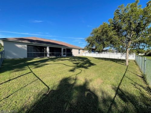 920 36th Ter, Cape Coral, FL 33914-5202