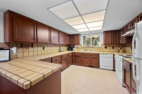 1536 Oglala Ct, South Lake Tahoe CA  96150-4723 exterior