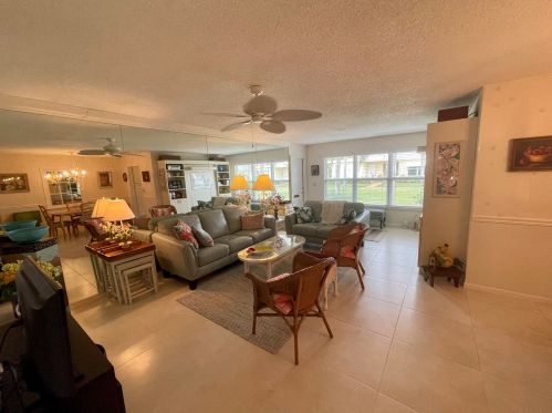 230 Country Ln, Boynton Beach, FL 33435-1554