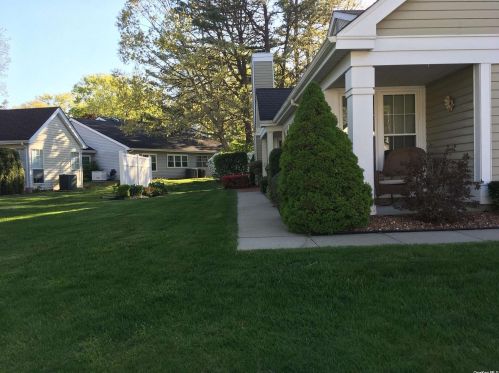 278 Glen Dr, Panamoka, NY 11961-1635