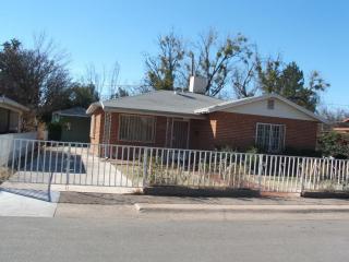 231 Kolver St, Nogales, AZ 85621-1813