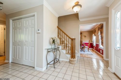 21 Nina Pl, Dover, NJ 07869-2814