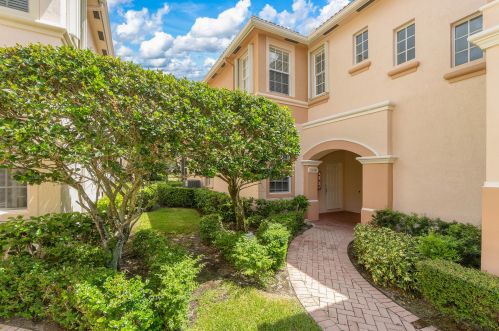 2156 Wingate Bnd, West Palm Beach, FL 33414-6245