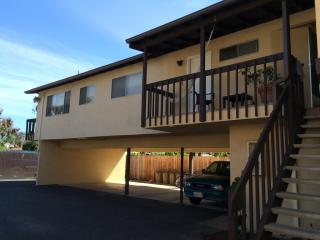 1418 Almond Ave, Santa Barbara CA  93101-4202 exterior