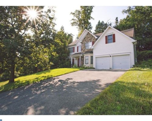 7005 Redcoat Dr, Flourtown, PA 19031-1319
