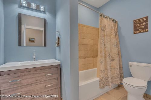 209 St, Brielle NJ exterior