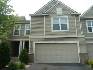 15469 Farnham Ave, Lino Lakes, MN 55038-8547