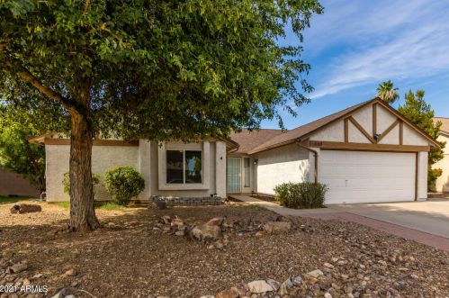 1608 Barrow Dr, Chandler, AZ 85224-2220