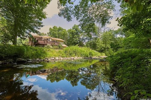 19 Billy Ave, Washingtonville NY  10992-1401 exterior