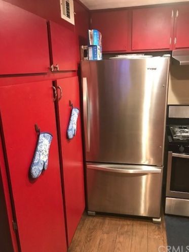 837 Raymond St, Compton CA  90220-4458 exterior