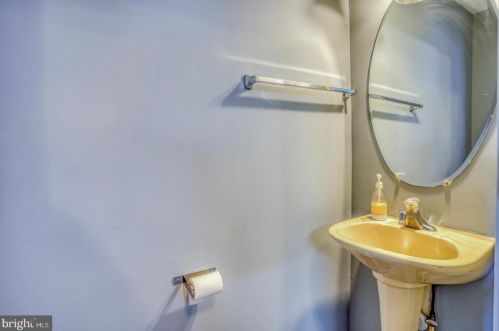 36 Fred Cir, Camden-Wy DE  19934-4742 exterior