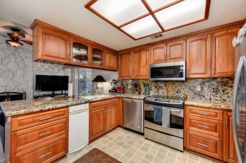 11029 Chemo River Ct, Rancho Cordova CA  95670-2703 exterior