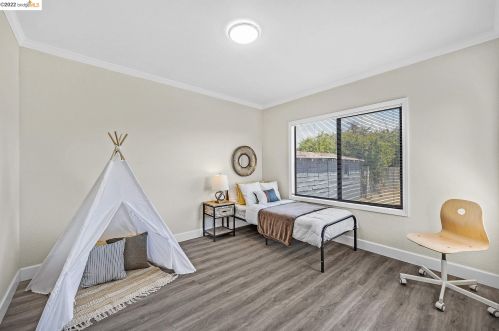 7144 Holly St, Oakland CA  94621-2345 exterior