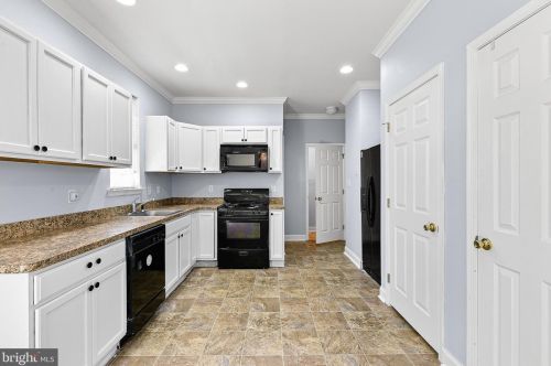 120 Revolutionary Blvd, Dover DE  19901-8871 exterior