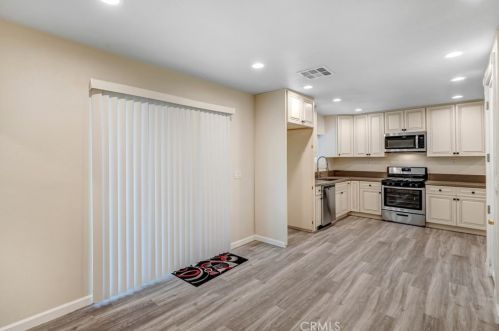 3780 La Hacienda Dr, San Bernardino CA  92404-2039 exterior