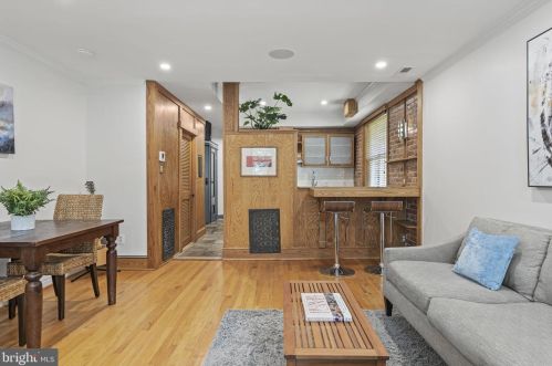 1495 Newton St, Washington, DC 20010-3010