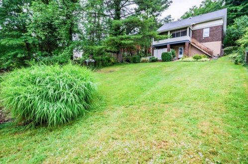 6023 Verona Rd, Verona, PA 15147-2832