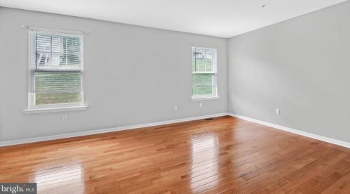 2724 Shelburne Rd, Downingtown PA  19335-6015 exterior