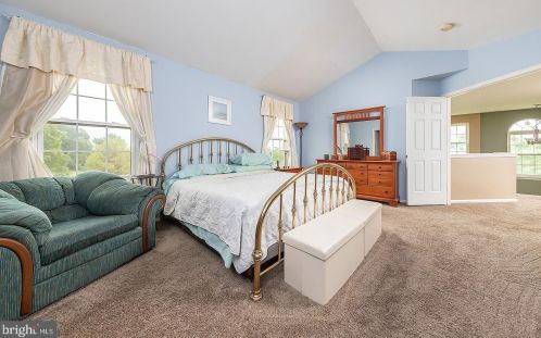 1 Helen Lois Ct, Pilesgrove NJ  08098-2639 exterior