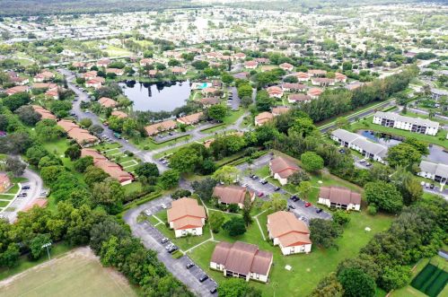 4891 Sable Pine Cir, West Palm Beach, FL 33417-3125