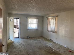 6862 Waldorf Ave, Camden NJ  08110-6110 exterior