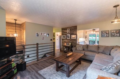 505 Mound Rd, Wilmington, OH 45177-9063