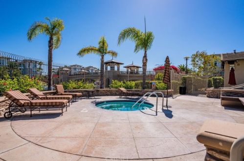 1545 Windshore Way, Oxnard CA  93035-1406 exterior