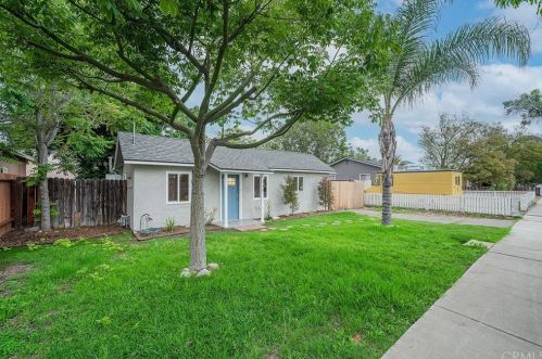 1445 Salina St, Upland CA  91786-8132 exterior