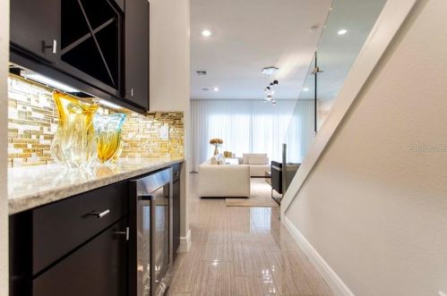 8035 Chilton Dr, Orlando FL 32836 exterior