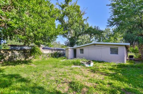 4630 Trouble Creek Rd, New Port Richey FL 34652-4852 exterior