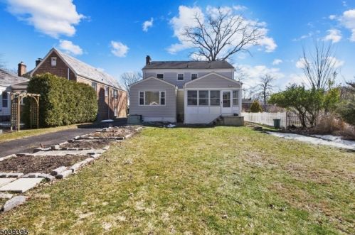 17 Essex Rd, Maplewood NJ 07040-2338 exterior