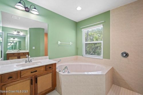 3381 Peroutka Ln, Cocoa FL 32927-3719 exterior