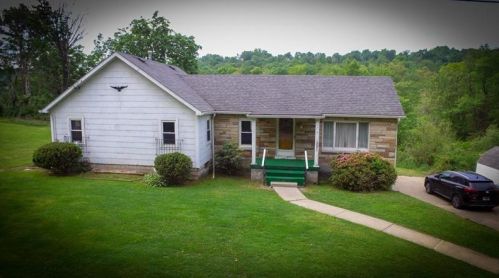 1428 Hooker Rd, Karns City PA  16041-1514 exterior