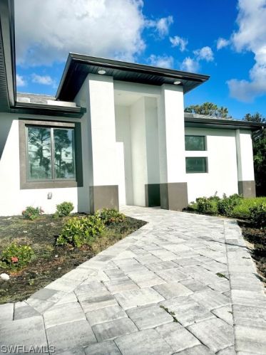4125 19th Pl, Cape Coral FL  33904-8037 exterior