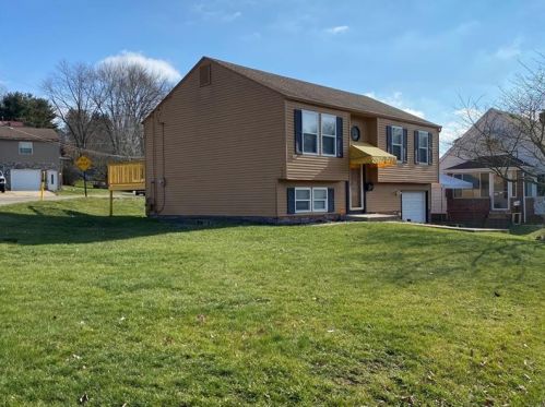 500 Greenbriar Ave, New Kensington, PA 15068-5255