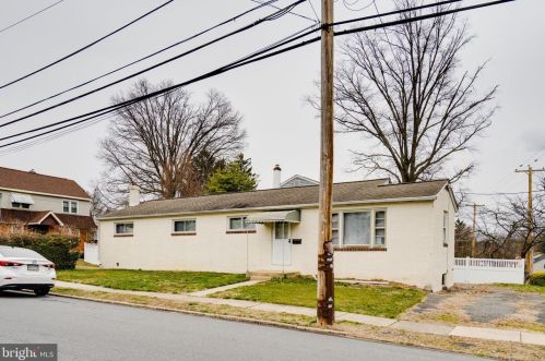 301 Tasker St, Ridley Park, PA 19078-3623