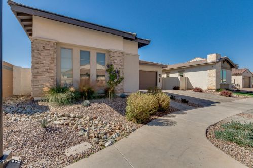 1792 Henry Ln, Gilbert, AZ 85295
