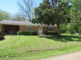 121 Ross Ave, Dyersburg, TN 38024-5129