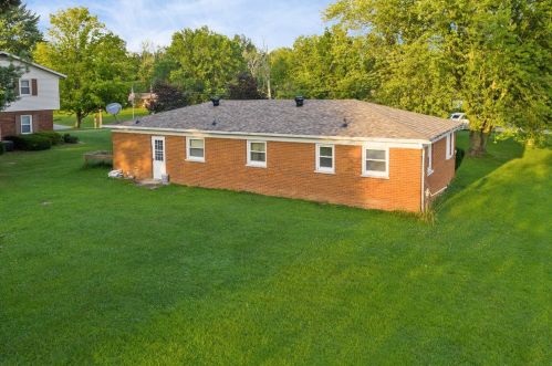83 Green Acres Dr, Brown County, OH 45121-8423