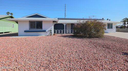 9901 Crosby Cir, Sun City, AZ 85351-4218