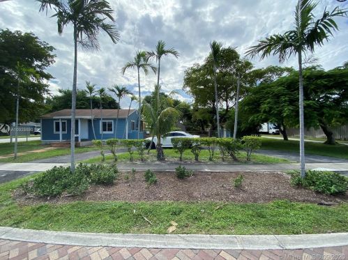 1518 2nd Ave, Dania Beach FL  33004-4209 exterior