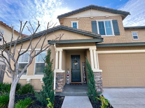 2504 Kodiak Dr, Modesto CA  95355-7957 exterior