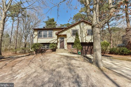 32 Franklin Ave, Berlin Boro NJ  08009-1154 exterior