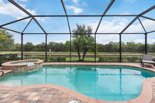 2878 Aviamar Cir, Naples FL  34114 exterior