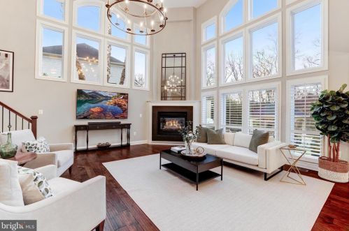 18506 Pelicans Nest Way, Leesburg VA  20176-3963 exterior