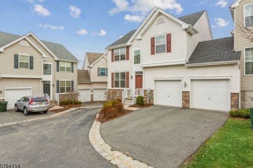 150 Sowers Dr, Hackettstown, NJ 07840-7627